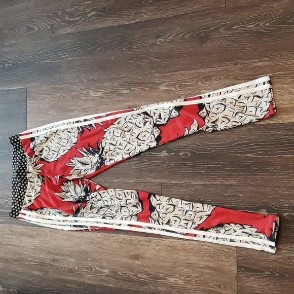 Adidas pineapple leggings size XS - Picture 6 of 12